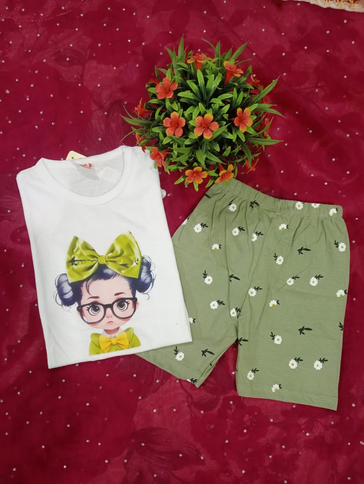 Cute Glasses Girl Printed Girls Nightwear Set